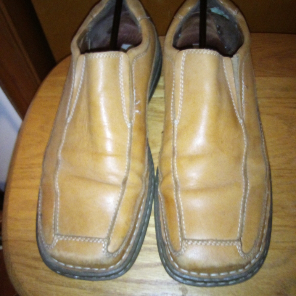 Steve Madden Tan Leather Loafers Moccasin Style